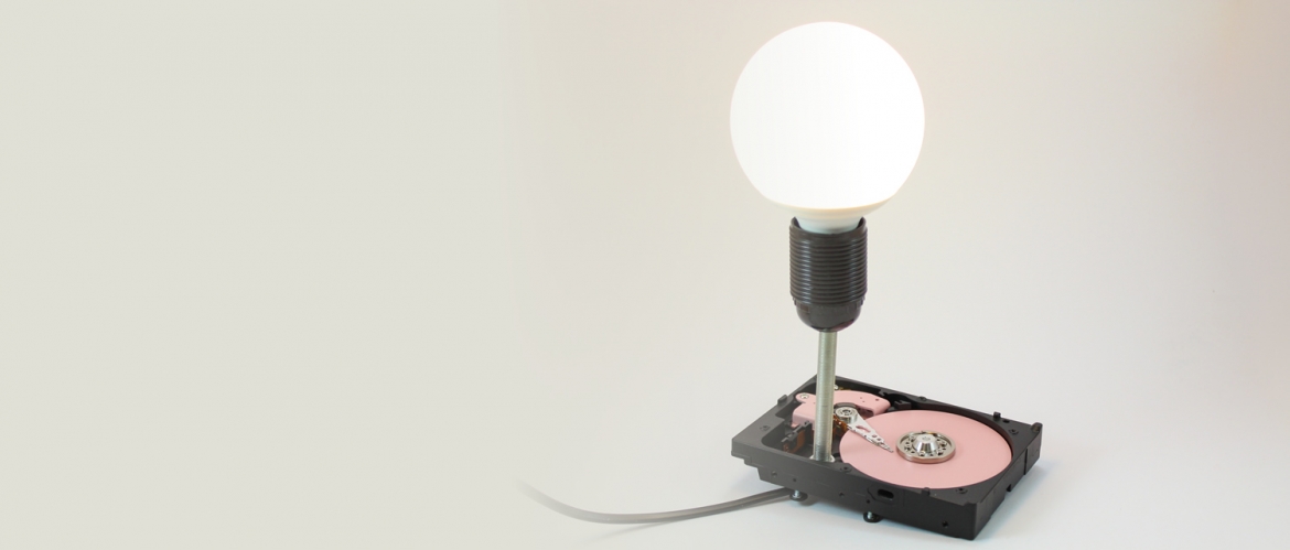 Lampa Hard-Disk Roz