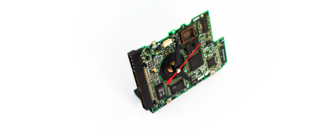 Ceas de birou Hard-Disk