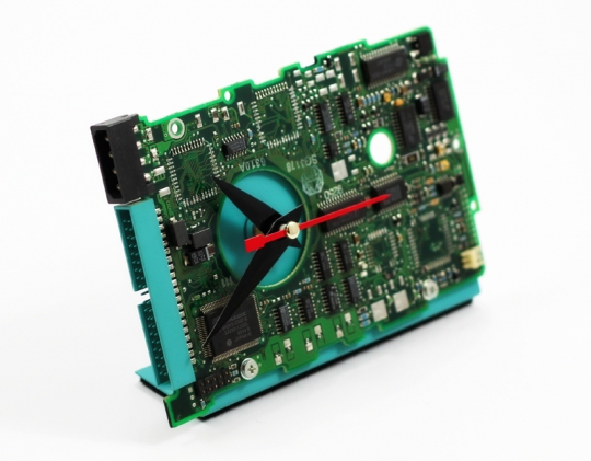 Ceas de birou Hard-Disk