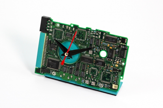 Ceas de birou Hard-Disk
