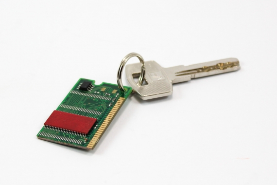 Breloc memorie RAM calculator