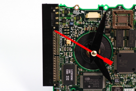 Ceas de birou Hard-Disk