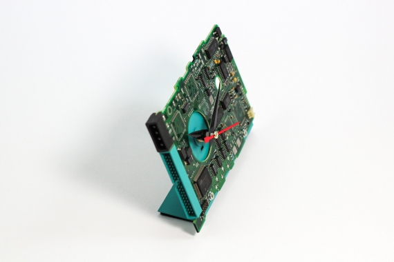 Ceas de birou Hard-Disk