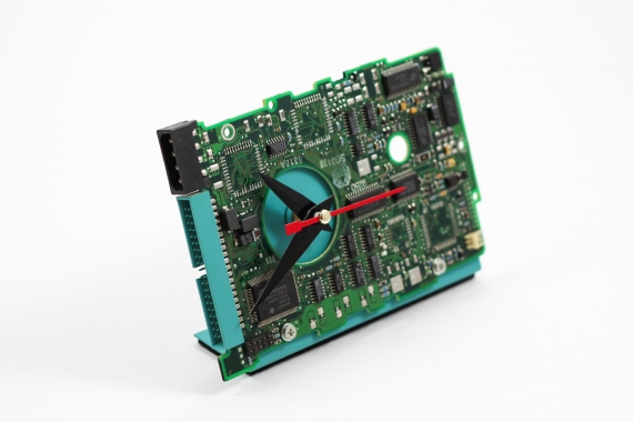 Ceas de birou Hard-Disk